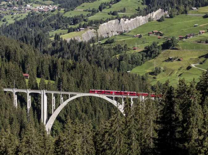 R_Arosa _(c)Rhaetische_Bahn_Andrea_Badrutt